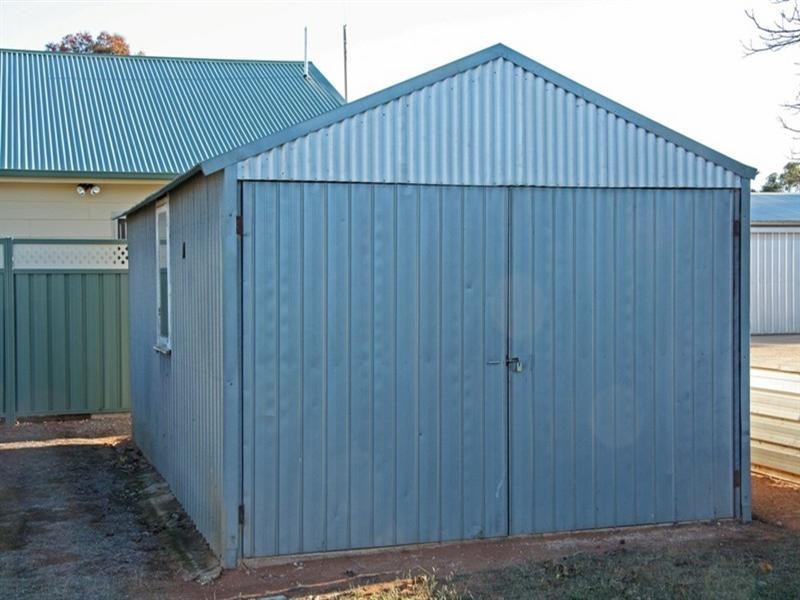 18 Tobruk Terrace, Loxton SA 5333