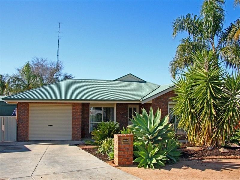 2 Crocker Crescent, Loxton SA 5333