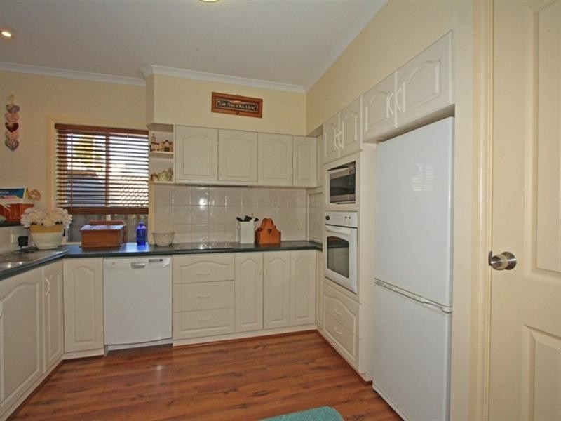 2 Crocker Crescent, Loxton SA 5333