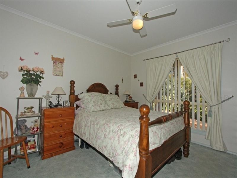 2 Crocker Crescent, Loxton SA 5333