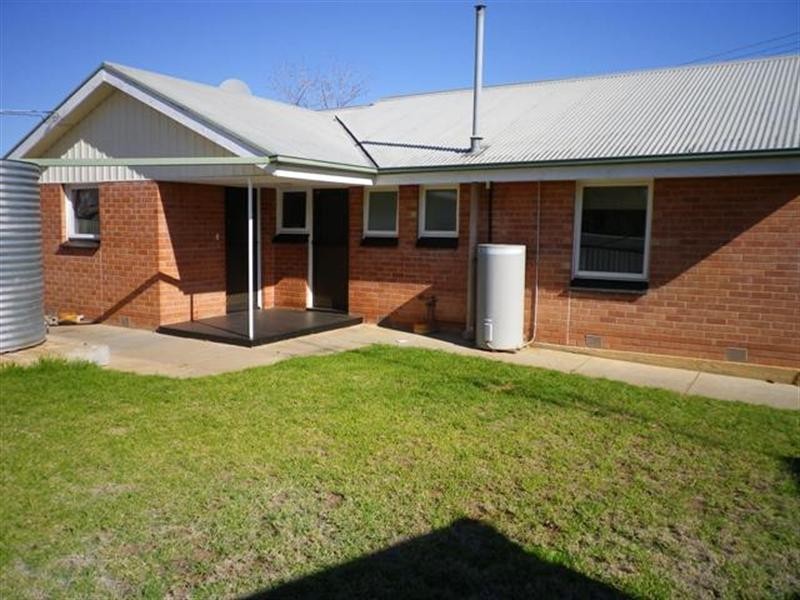 8 Tipper Street, Berri SA 5343