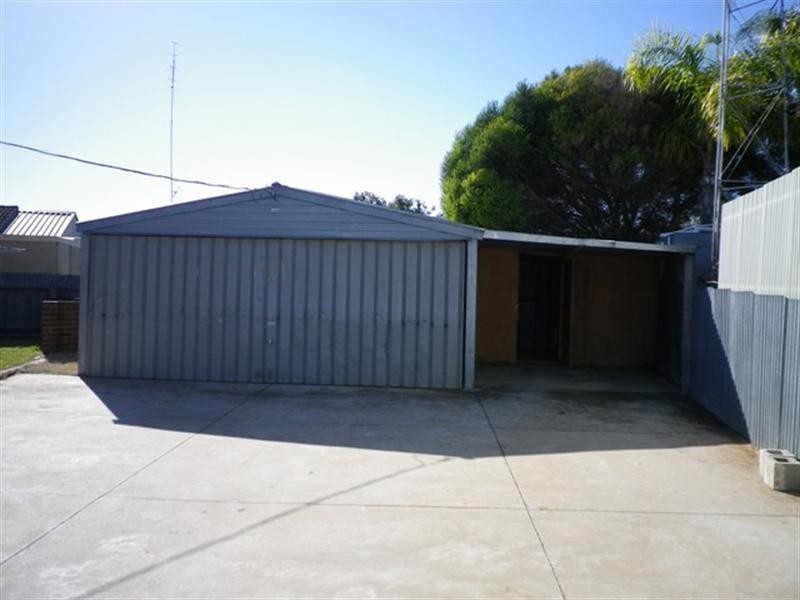 8 Tipper Street, Berri SA 5343