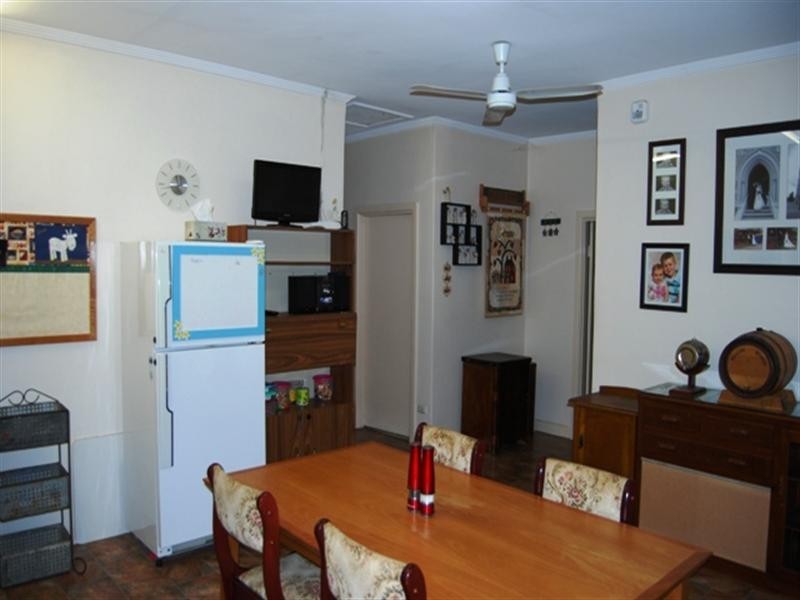 17 Colin Street, Loxton SA 5333