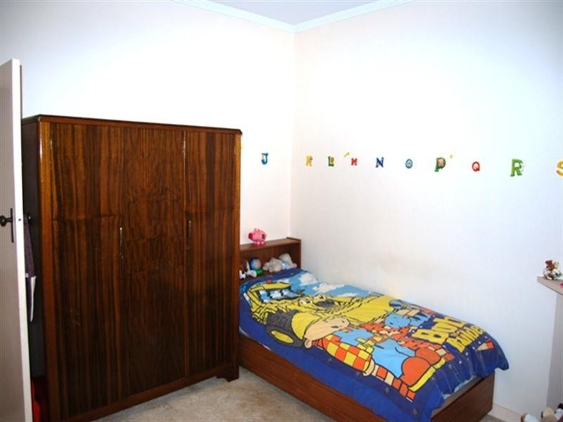 17 Colin Street, Loxton SA 5333