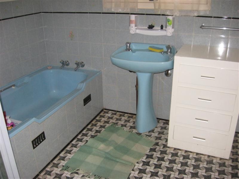 17 Colin Street, Loxton SA 5333