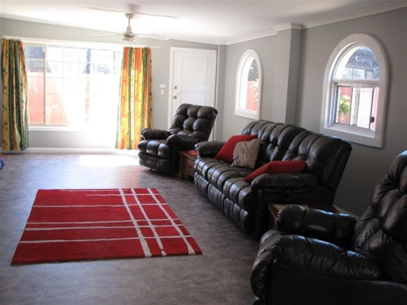 10 Hameister Avenue, Loxton SA 5333