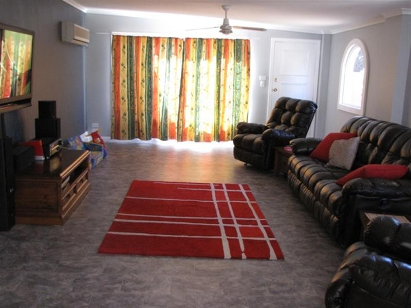 10 Hameister Avenue, Loxton SA 5333