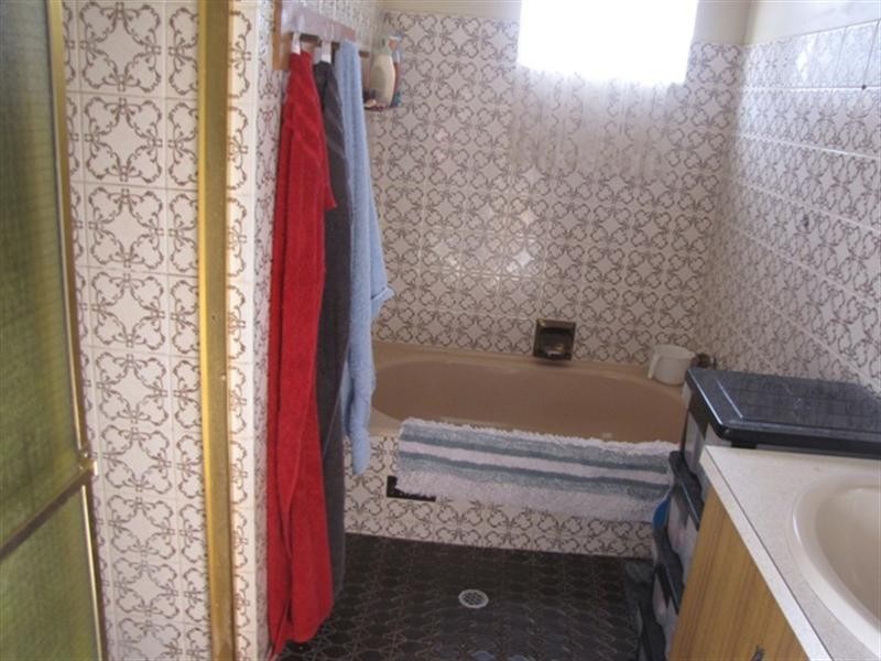 10 Hameister Avenue, Loxton SA 5333