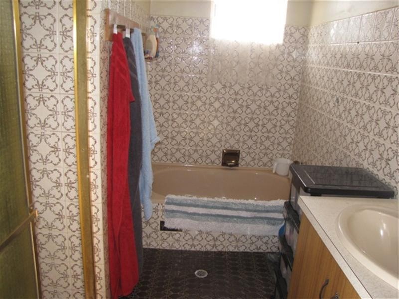 10 Hameister Avenue, Loxton SA 5333