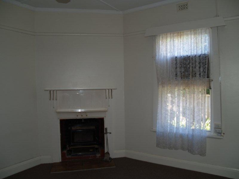 6 Henderson Street, Waikerie SA 5330