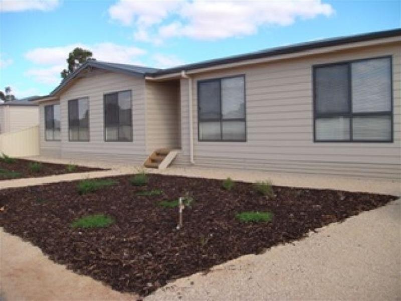 13 Schick Street, Loxton SA 5333
