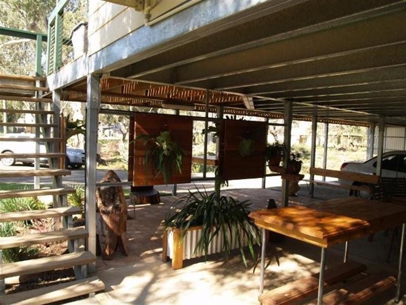 10 McPhee Avenue, Blanchetown SA 5357