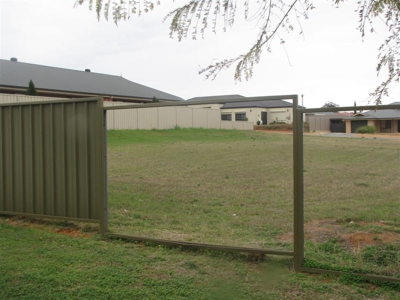 23 McLean Street, Berri SA 5343