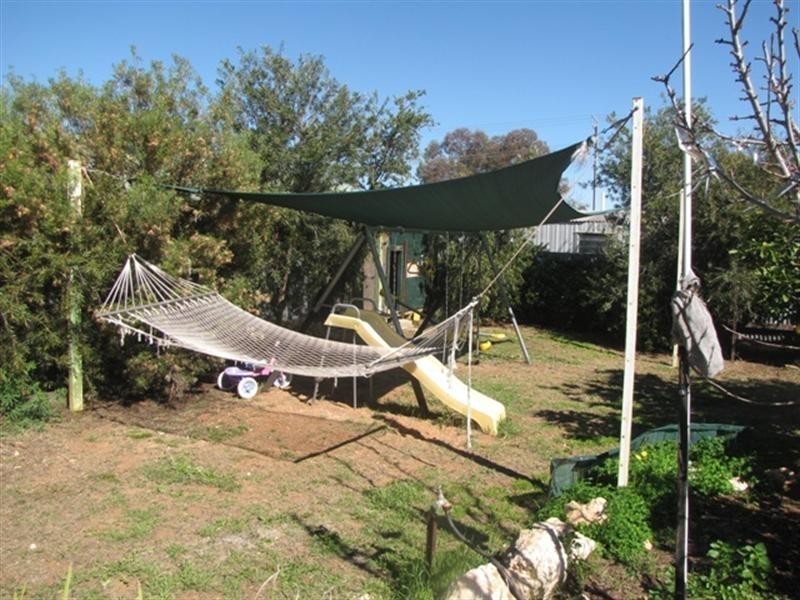 4 Betty Street, Loxton SA 5333