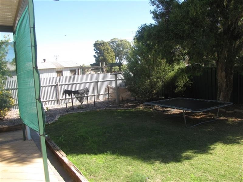 4 Betty Street, Loxton SA 5333