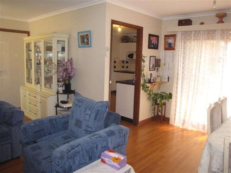 33 Barker Street, Loxton SA 5333