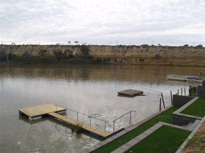 21 Page Drive, Blanchetown SA 5357