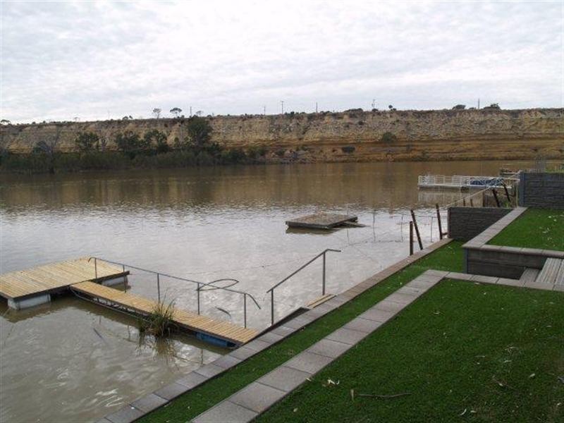 21 Page Drive, Blanchetown SA 5357