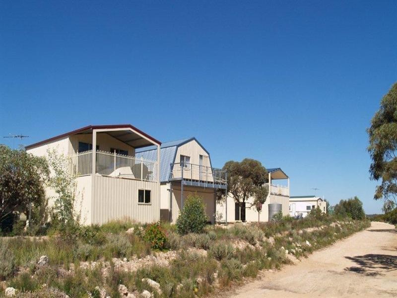 RIVER PALMS CARAVAN Park, Blanchetown SA 5357