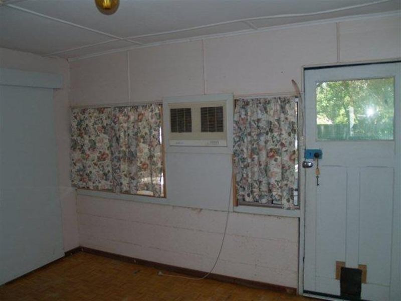 16 Eighth Street, Morgan SA 5320