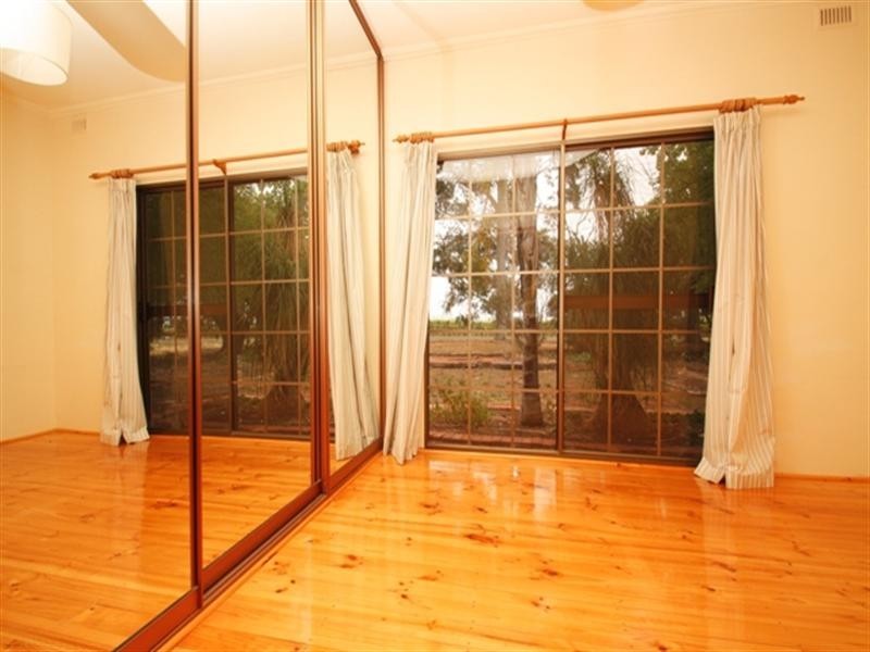 332 Derrick Road, Loxton SA 5333