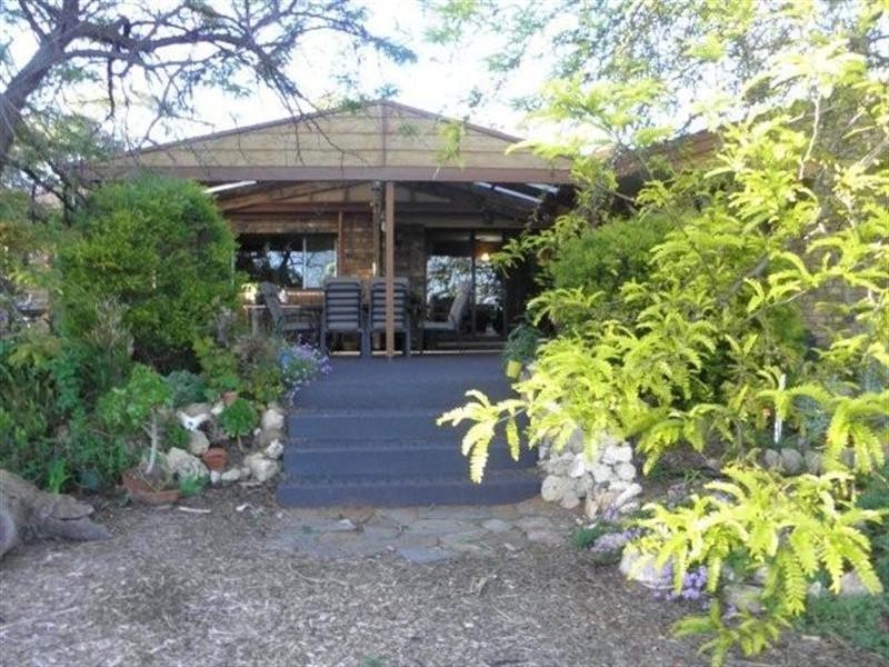 6 Reid Road, Waikerie SA 5330