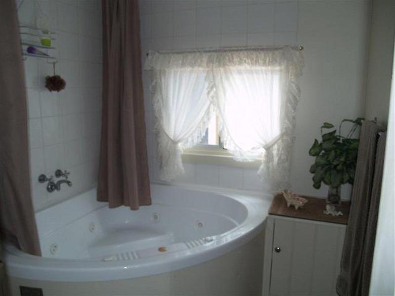 19 Kirby Street, Waikerie SA 5330