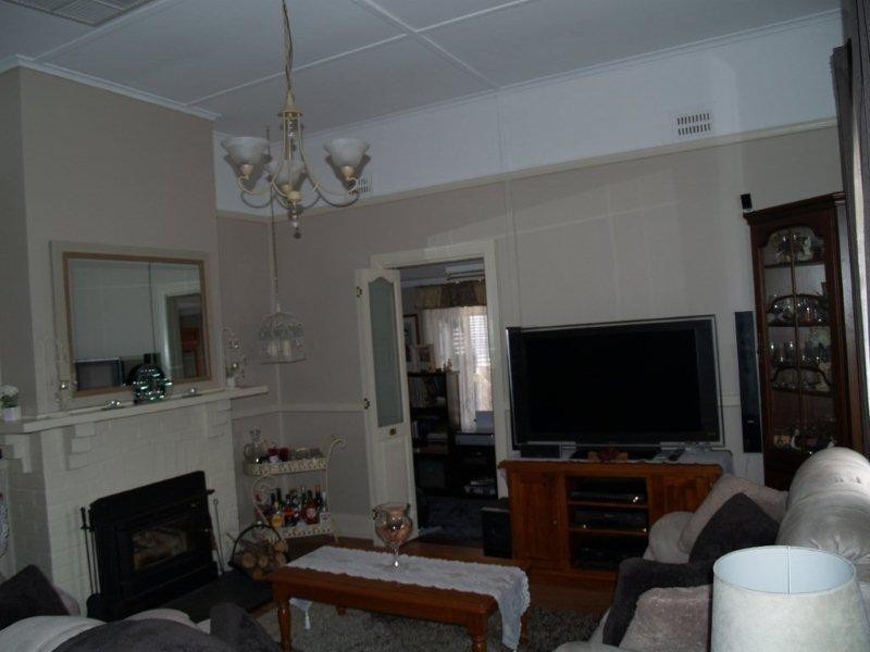 19 Kirby Street, Waikerie SA 5330