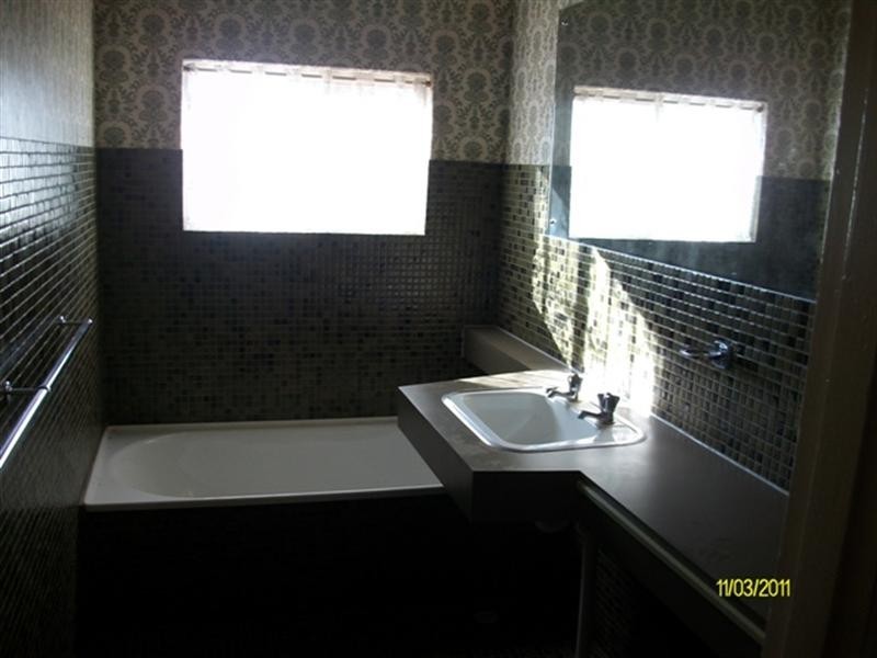 16 Dunstone Road, Waikerie SA 5330