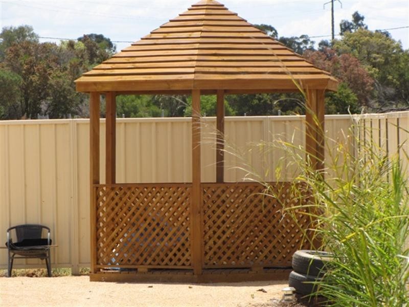 12 Schick Street, Loxton SA 5333