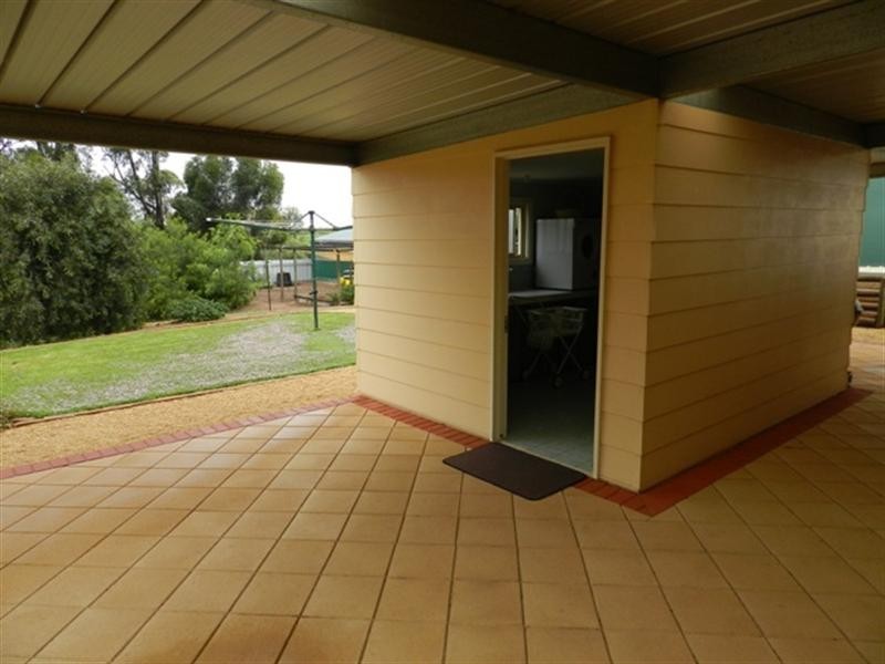 39 Storey Road, Waikerie SA 5330