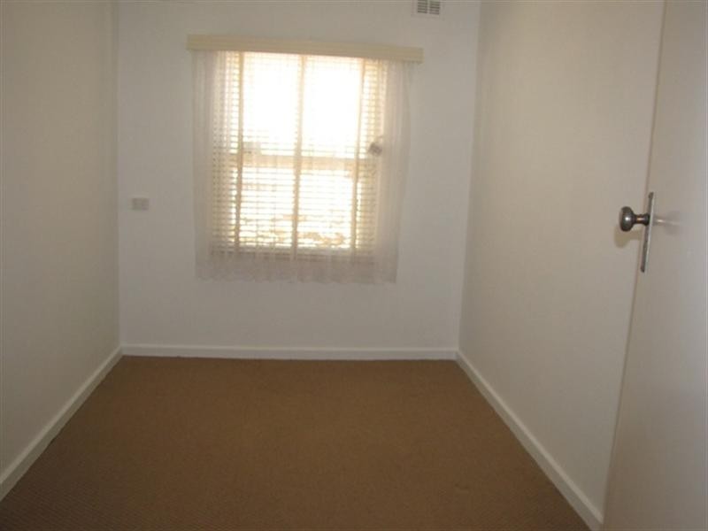 37 Laffer Street, Barmera SA 5345