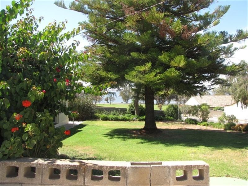 37 Laffer Street, Barmera SA 5345