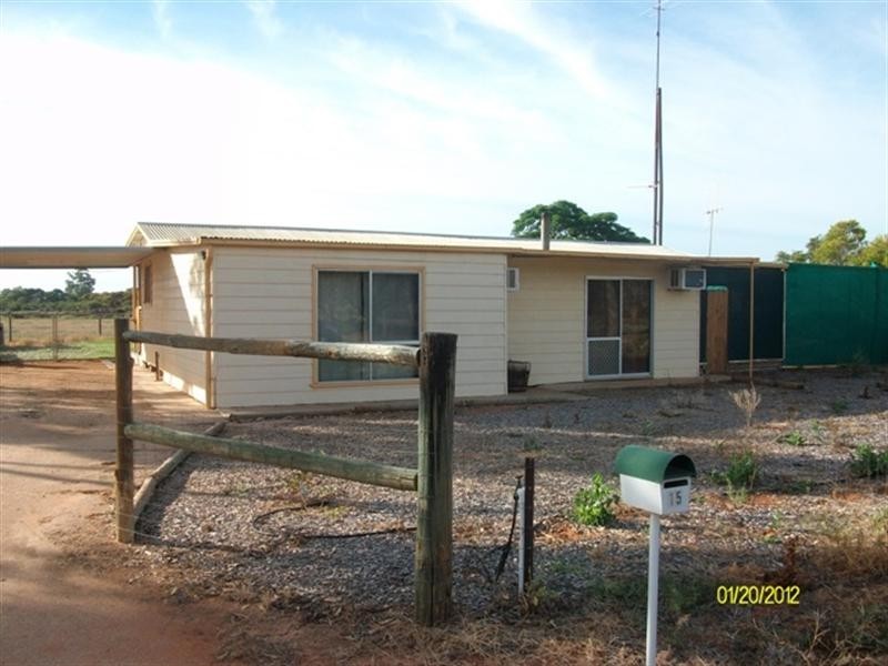 15 Maple Street, Barmera SA 5345