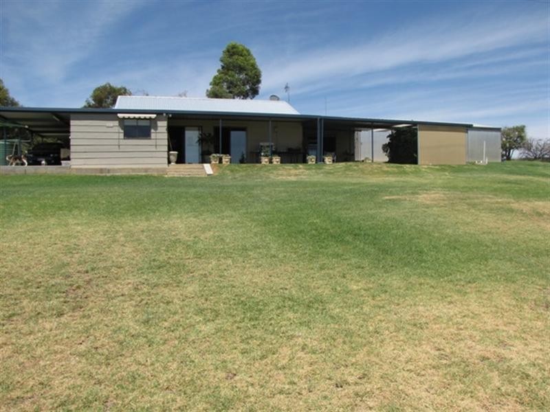 2407 Kingston Road, Loxton SA 5333