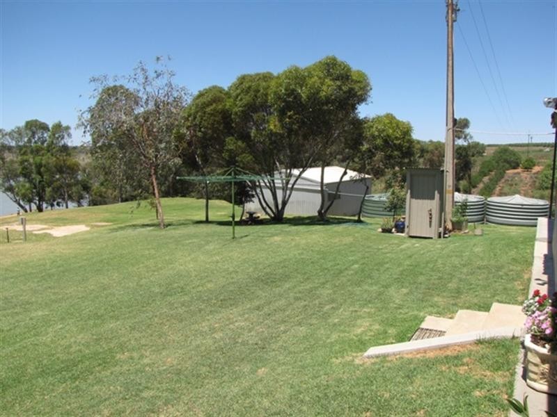 2407 Kingston Road, Loxton SA 5333
