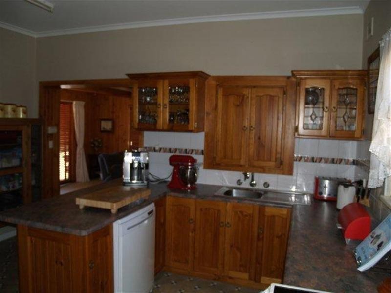 33 Borroughs Road, Waikerie SA 5330