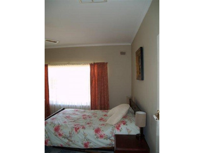 33 Borroughs Road, Waikerie SA 5330