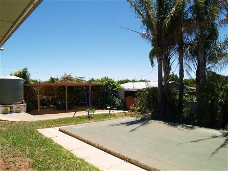 33 Borroughs Road, Waikerie SA 5330
