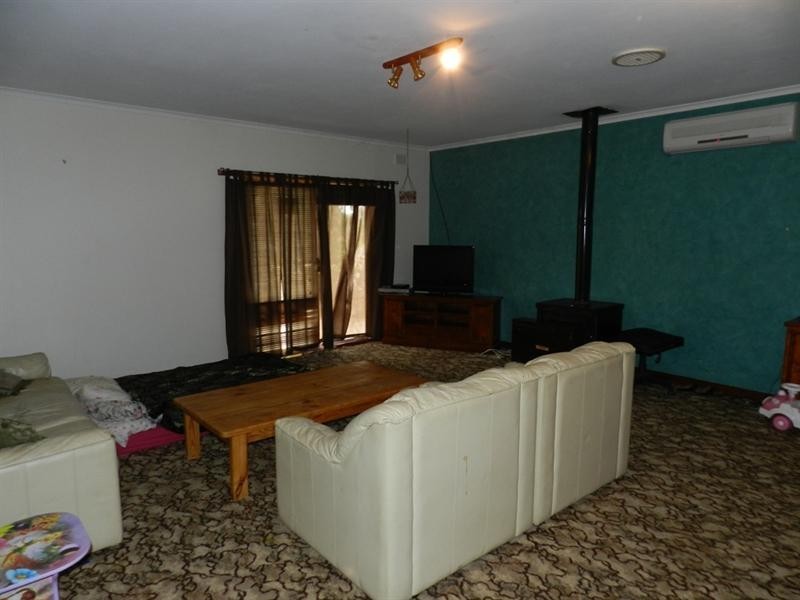 453 Main Road, Lyrup SA 5343