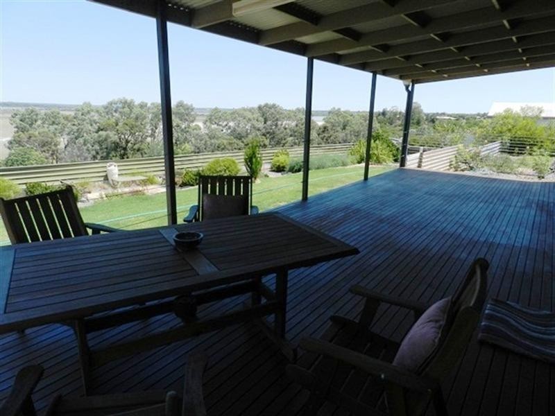 15 Schmidt Lane, Berri SA 5343