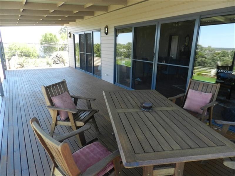 15 Schmidt Lane, Berri SA 5343