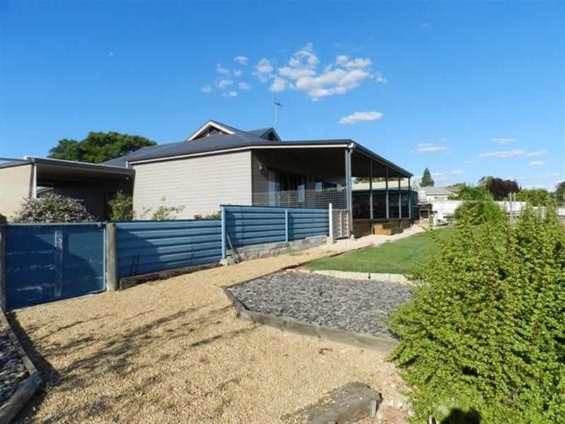 15 Schmidt Lane, Berri SA 5343