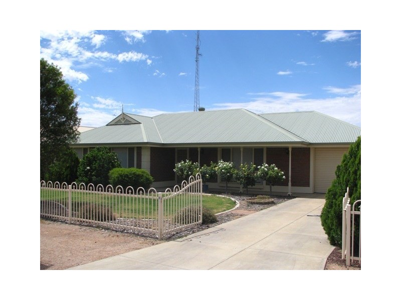 8 Fullwood Street, Waikerie SA 5330