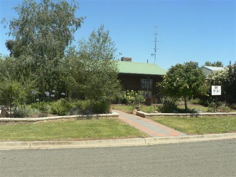 28 Elliot Road, Waikerie SA 5330