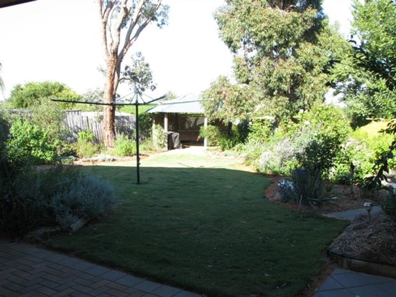 28 Elliot Road, Waikerie SA 5330