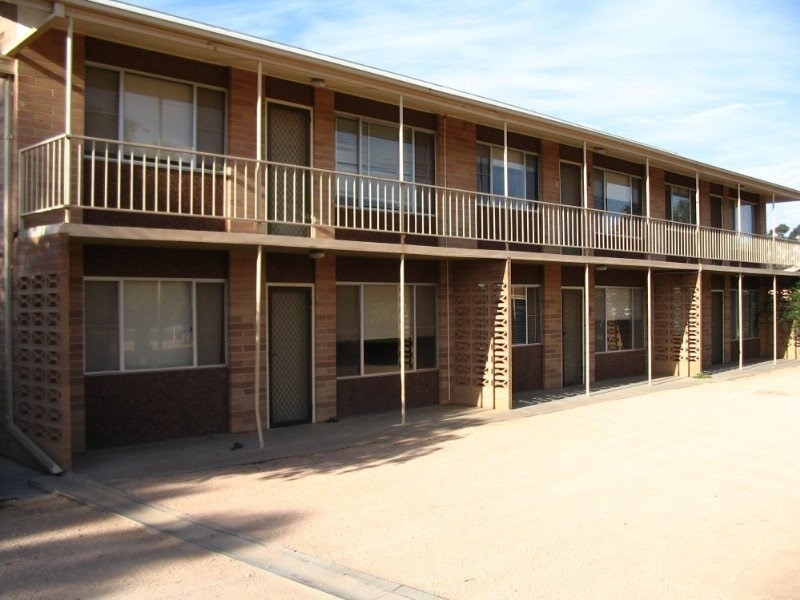 8/32 Hawdon Street, Barmera SA 5345