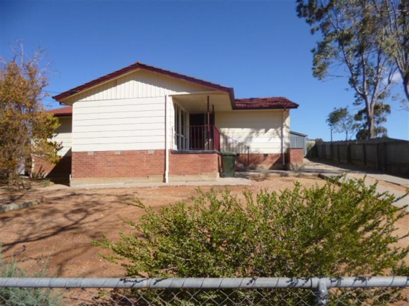 37 Hayward Terrace, Loxton SA 5333