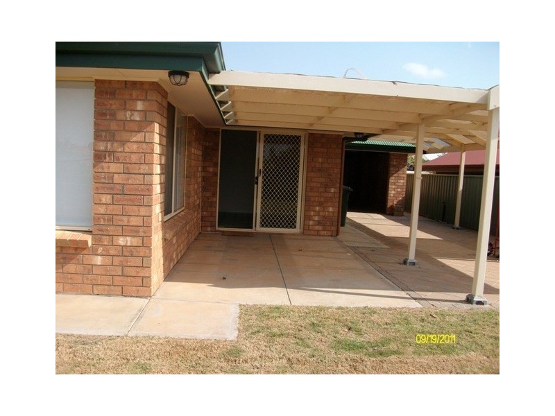 2/5 Edwards Crescent, Waikerie SA 5330