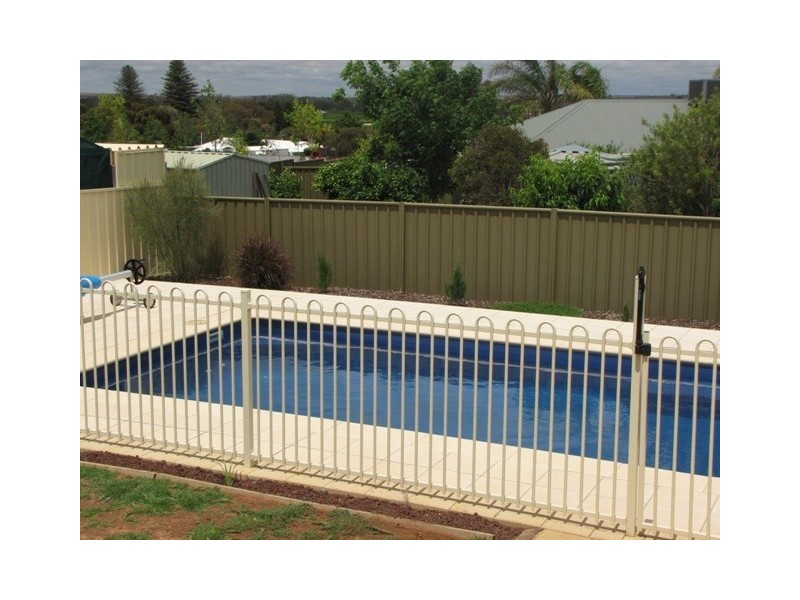 16 Jarvis Street, Berri SA 5343